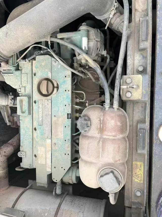 Used Volvo EC210D Excavator 2017 Model / 5