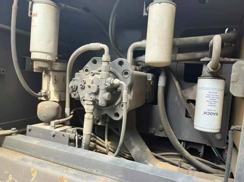 Used Volvo EC210D Excavator 2017 Model / 6