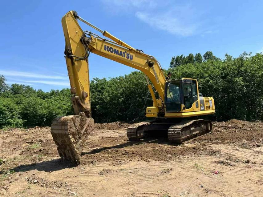 Used Komatsu PC220-8 Excavator 2020 Model