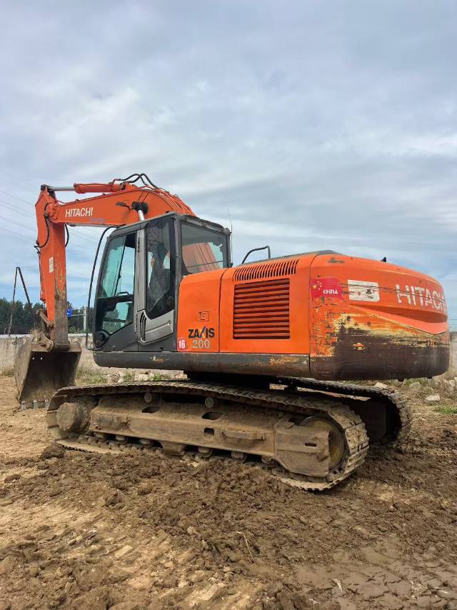 Used Hitachi ZX200 Excavator 2017 Model