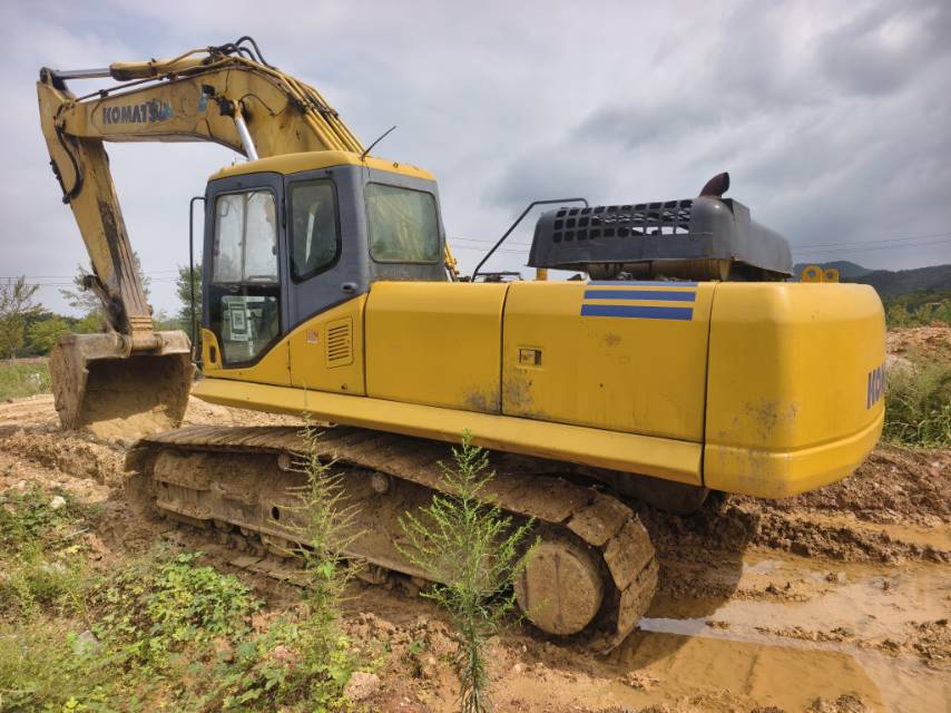 Used Komatsu PC360 Excavator 2011 Model / 2