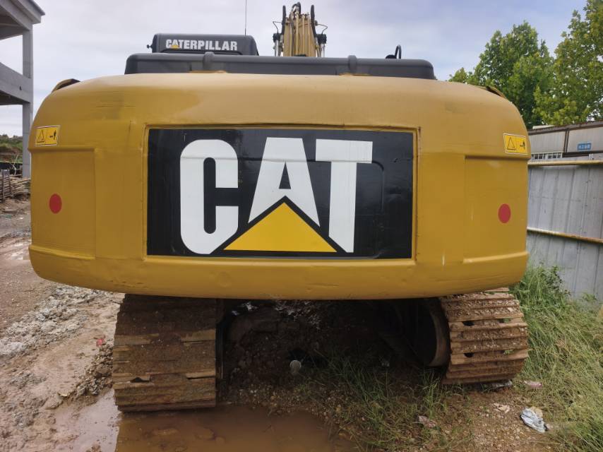 Used Caterpillar 320C Excavator 2010 Model / 3