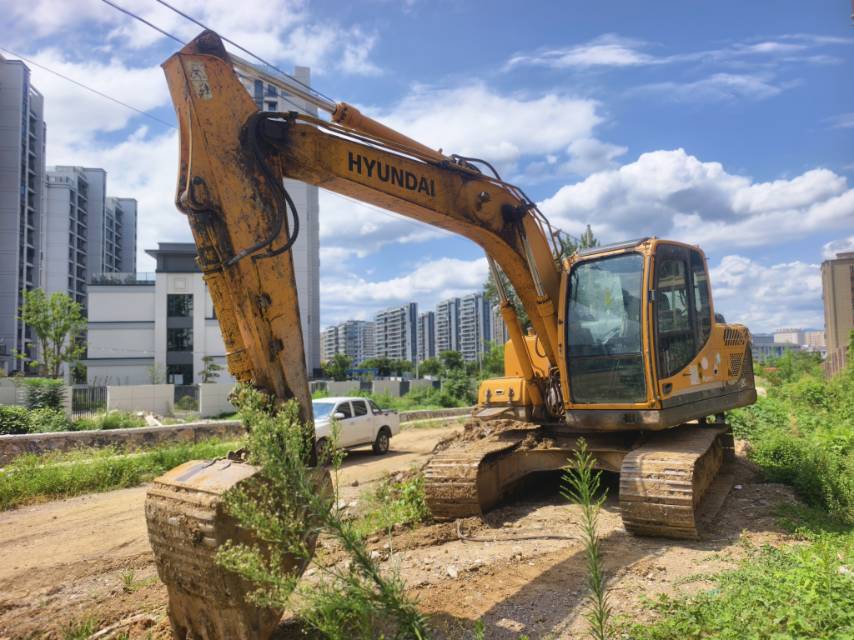 Used Hyundai 150 Excavator 2011 Model