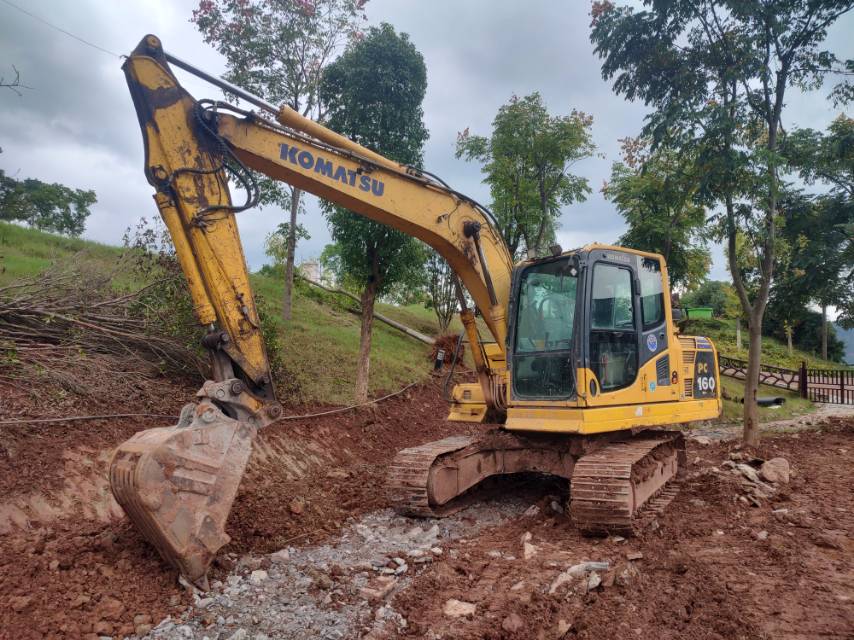 Used Komatsu 130-8mo Excavator 2017 Model