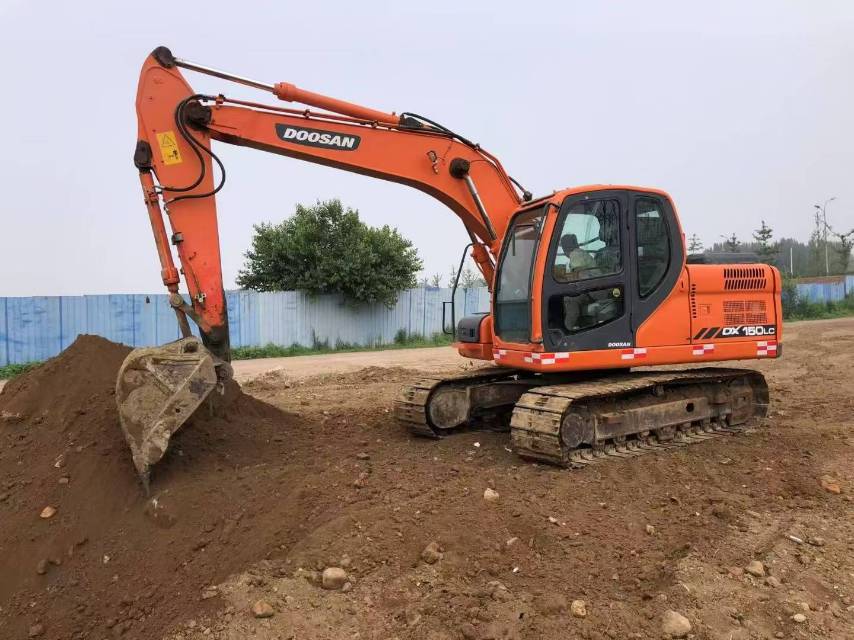Used Doosan DX150LC Excavator 2015 Model