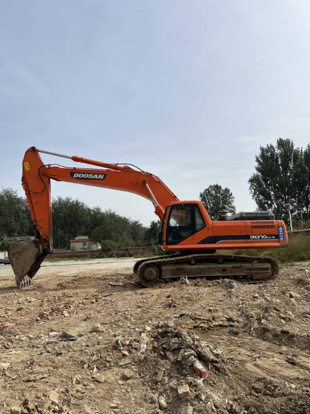 Used Doosan DH370 Excavator 2019 Model