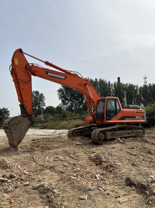 Used Doosan DH370 Excavator 2019 Model / 6