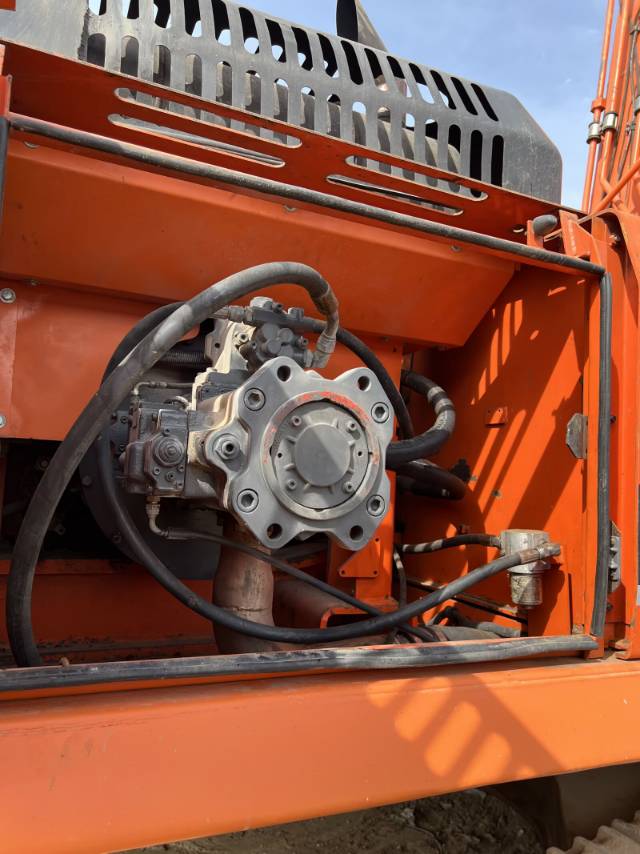 Used Doosan DH370 Excavator 2019 Model / 8