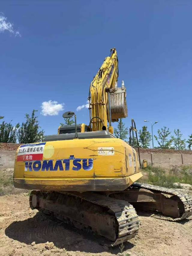 Used Komatsu PC240LC-8 Excavator 2015 Model