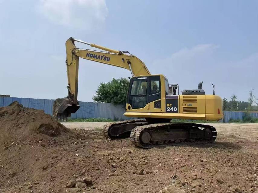 Used Komatsu PC240LC-8 Excavator 2018 Model