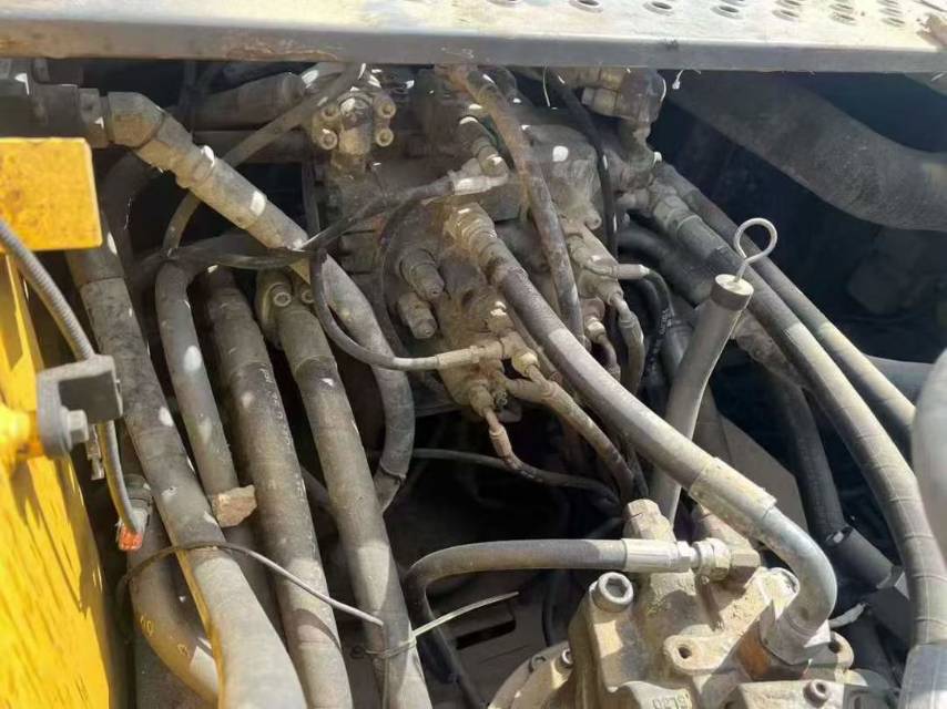 Used Volvo EC200D Excavator 2019 Model / 7