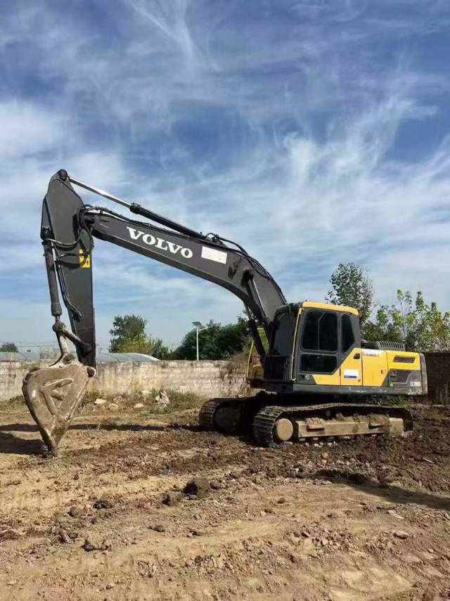 Used Volvo EC200D Excavator 2019 Model / 2