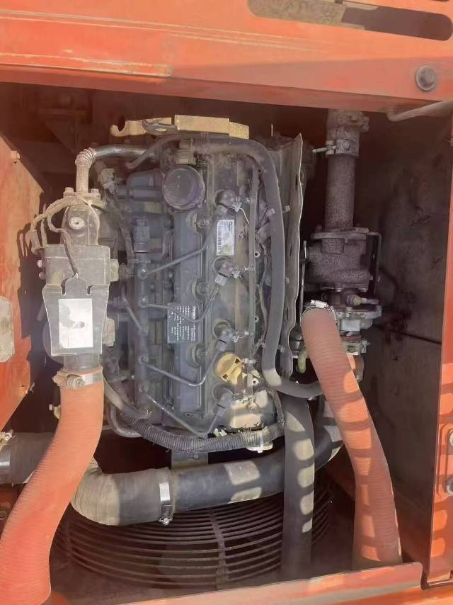 Used Doosan DX120 Excavator 2015 Model / 6