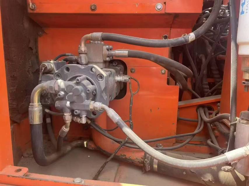 Used Doosan DX120 Excavator 2015 Model / 7