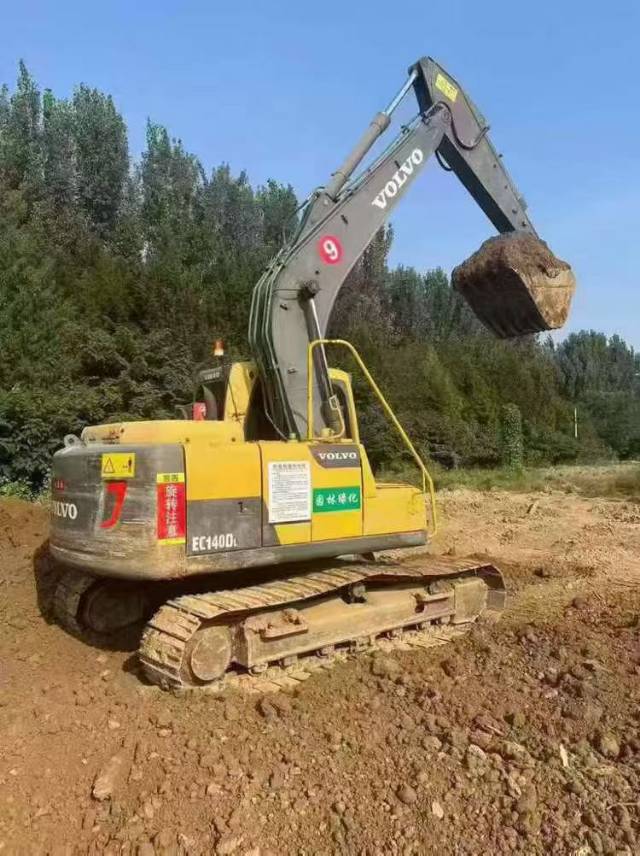 Used Volvo EC140D Excavator 2020 Model / 4