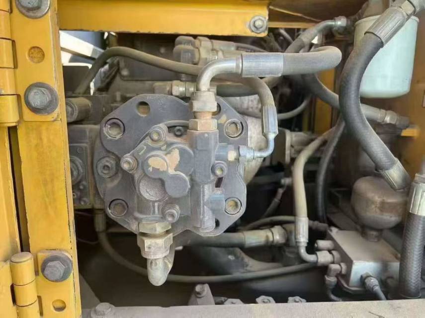 Used Volvo EC140D Excavator 2020 Model / 7