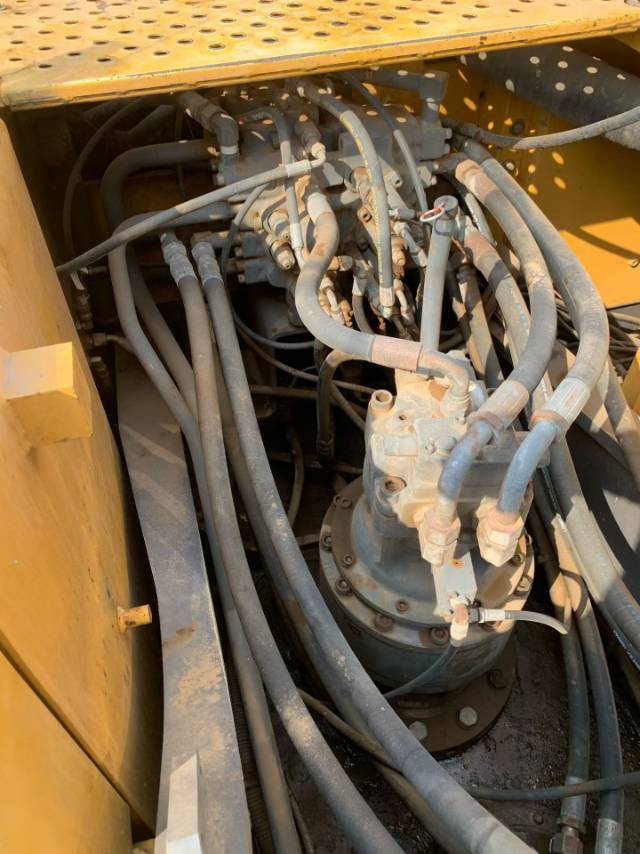 Used Volvo EC210D Excavator 2019 Model / 8