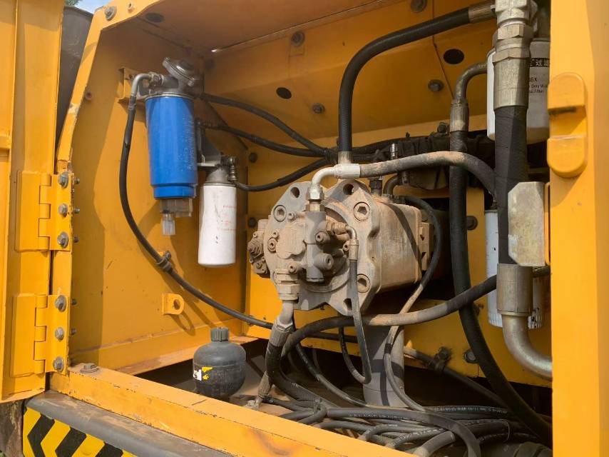 Used Volvo EC210D Excavator 2019 Model / 9