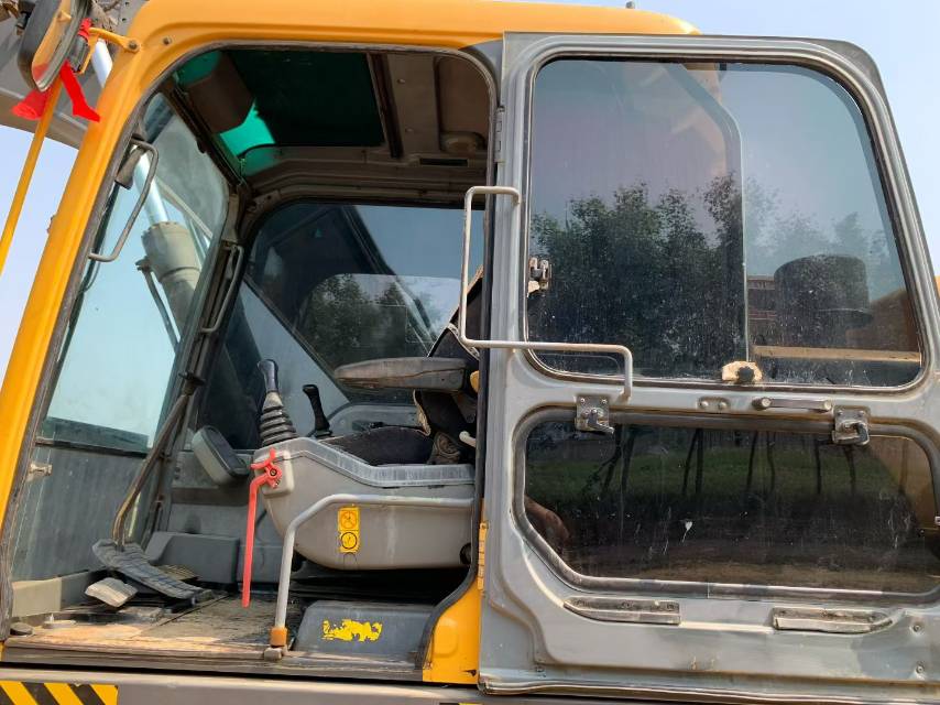 Used Volvo EC210D Excavator 2019 Model / 6