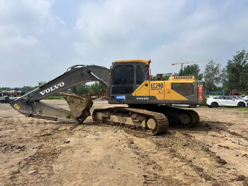 Used Volvo EC240B Excavator 2020 Model / 4