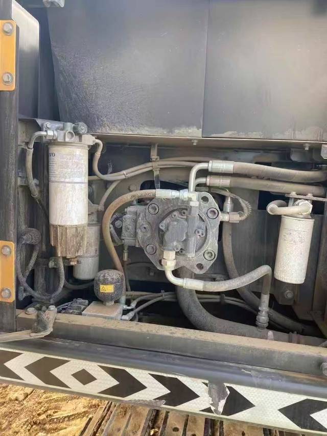 Used Volvo EC200D Excavator 2021 Model / 5