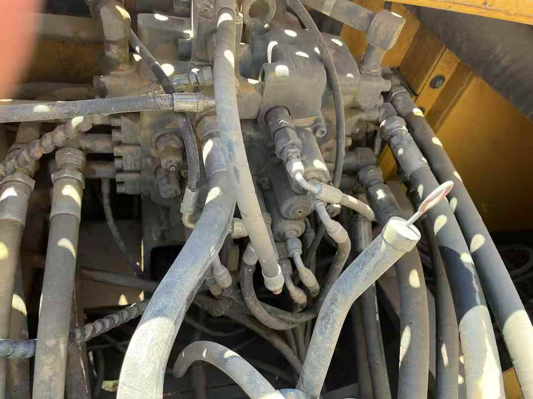 Used Volvo EC200 D Excavator 2019 Model / 8