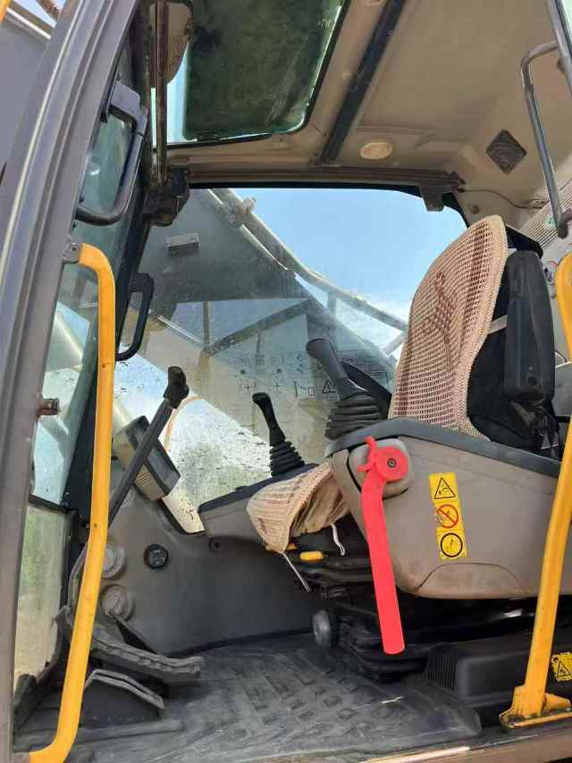 Used Volvo EC380DL Excavator 2019 Model / 8