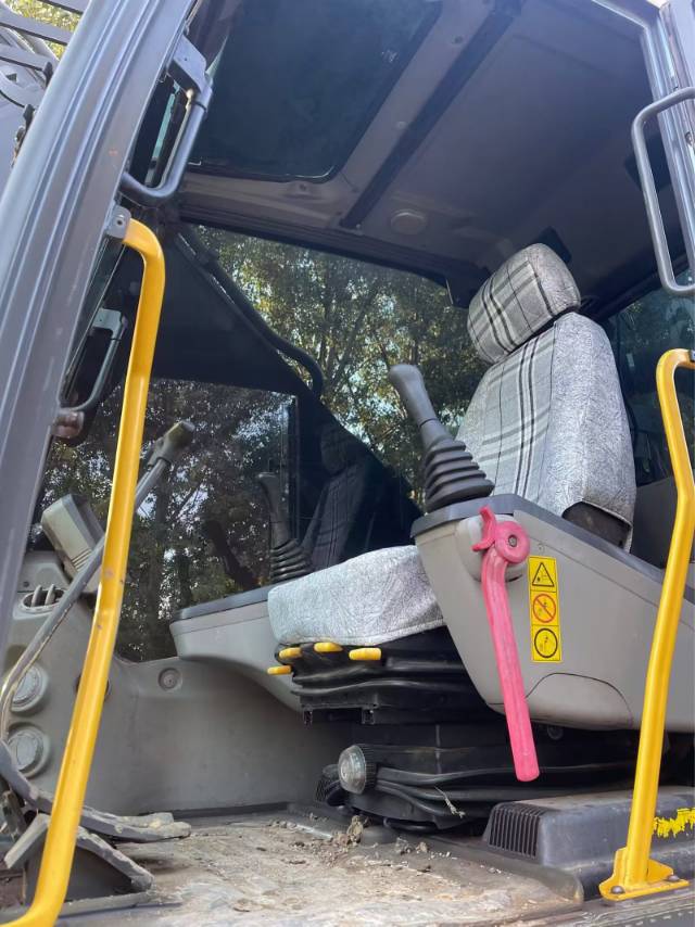 Used Volvo EC380D Excavator 2018 Model / 3