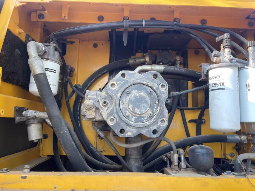 Used Volvo EC380D Excavator 2018 Model / 8