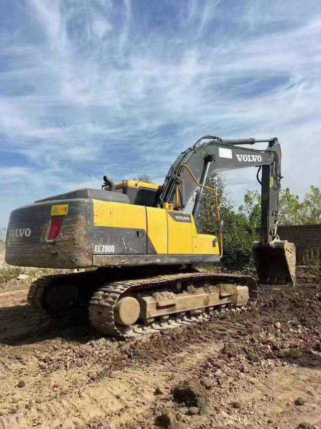 Used Volvo EC200 D Excavator 2019 Model / 4