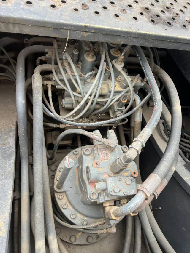 Used Volvo EC300DL Excavator 2018 Model / 7