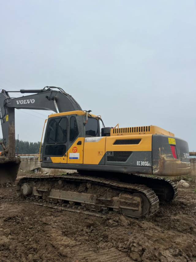 Used Volvo EC300DL Excavator 2018 Model
