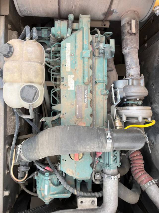 Used Volvo EC300DL Excavator 2018 Model / 8