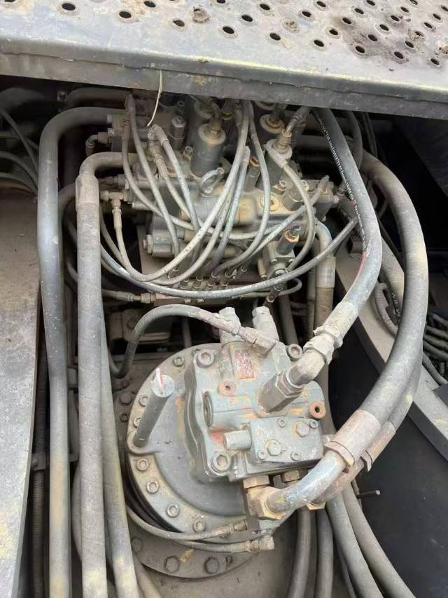 Used Volvo EC300D Excavator 2018 Model / 5