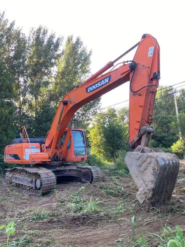 Used Doosan DH300 Excavator 2015 Model / 9