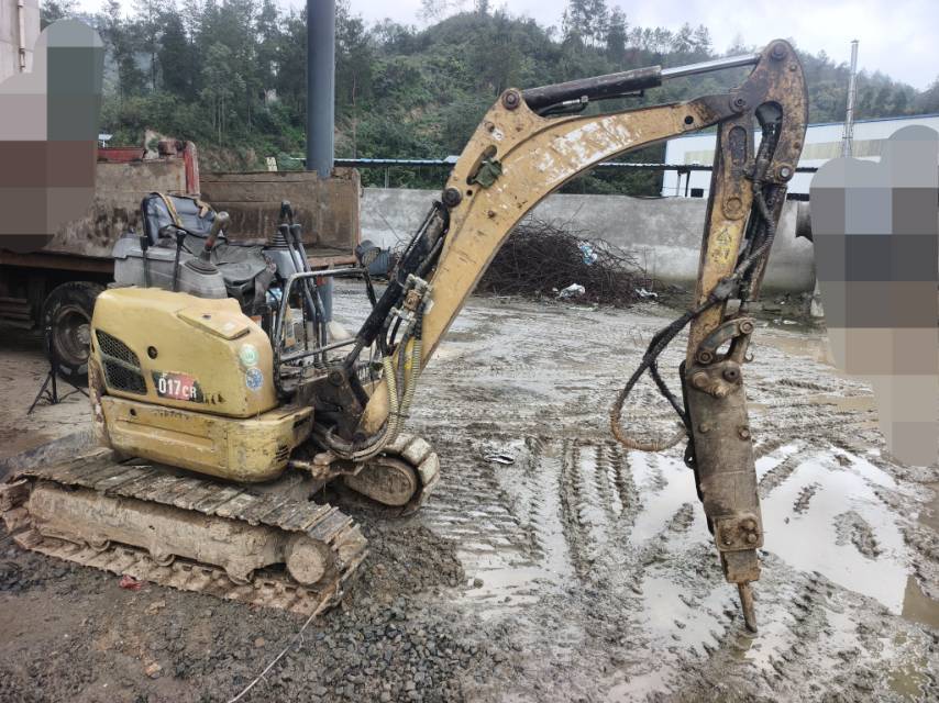 Used Caterpillar 017 CR Excavator 2012 Model