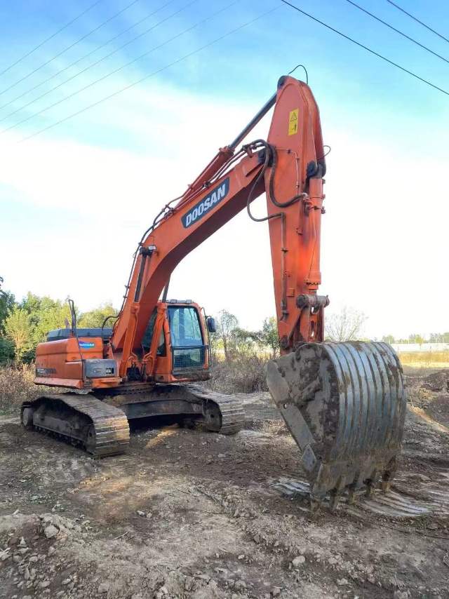 Used Doosan DX260LC Excavator 2018 Model / 2