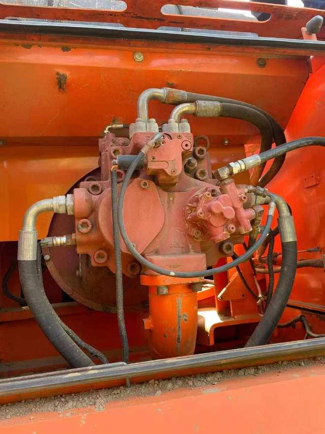 Used Doosan DH370 Excavator 2017 Model / 6