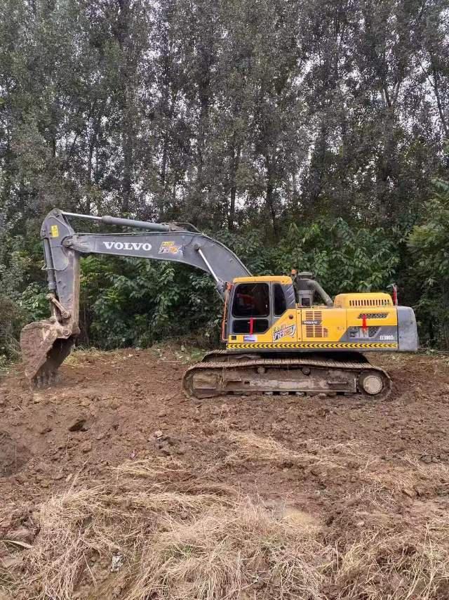 Used Volvo EC360BLC Excavator 2018 Model / 9