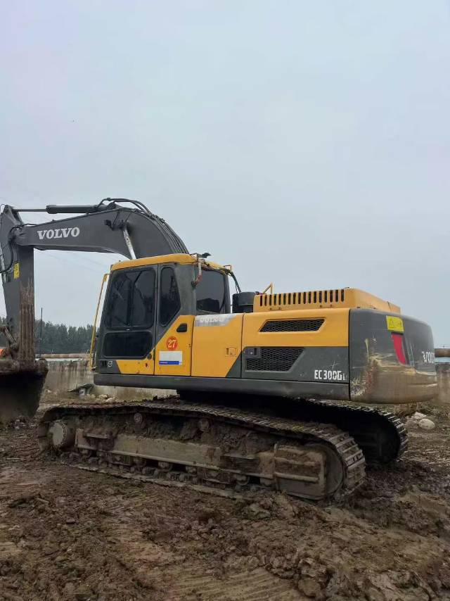 Used Volvo EC300DL Excavator 2018 Model