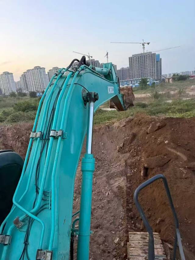 Used Kobelco SK260 Excavator 2018 Model / 8
