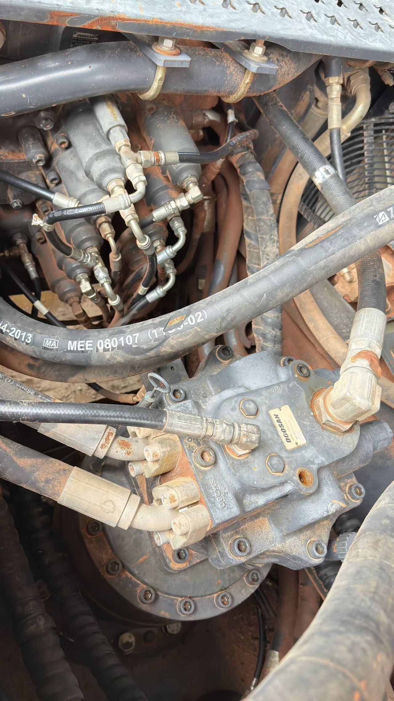 Used Doosan DX380 Excavator 2020 Model / 8