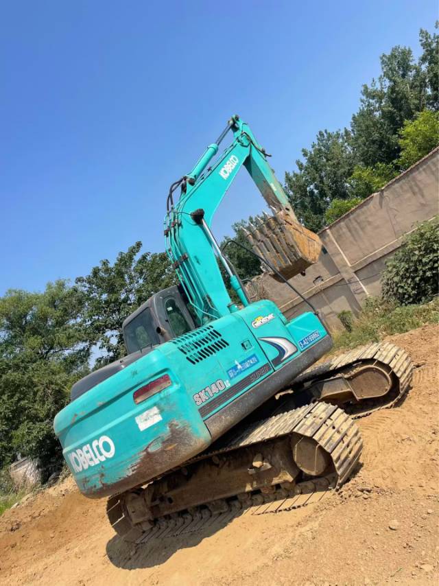 Used Kobelco SK140 Excavator 2020 Model / 3