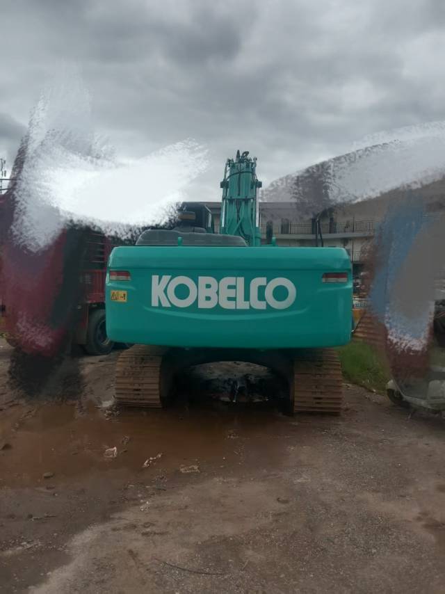 Used Kobelco Sk250-10 Excavator 2017 Model / 4
