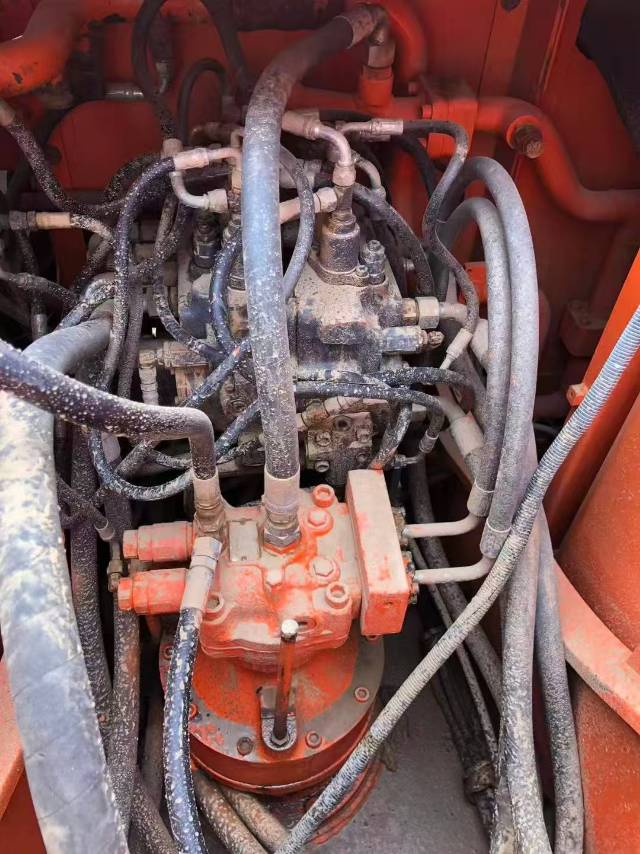 Used Doosan DX150LC Excavator 2015 Model / 6