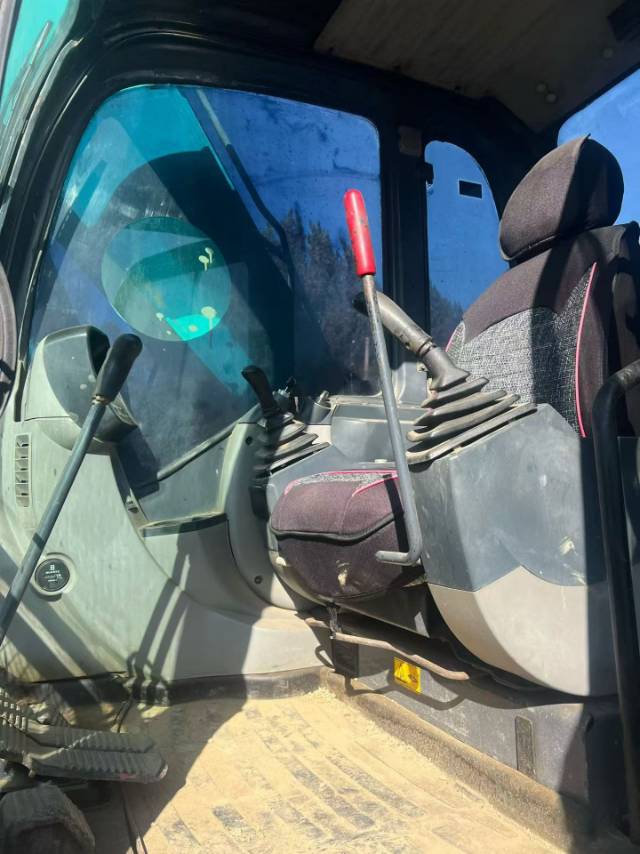 Used Kobelco SK130 Excavator 2019 Model / 8