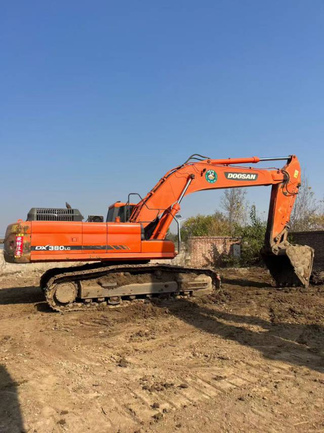 Used Doosan DX380LC Excavator 2014 Model / 4