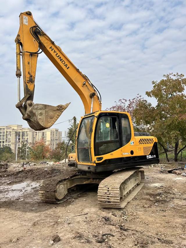 Used Hyundai 150-9 Excavator 2013 Model