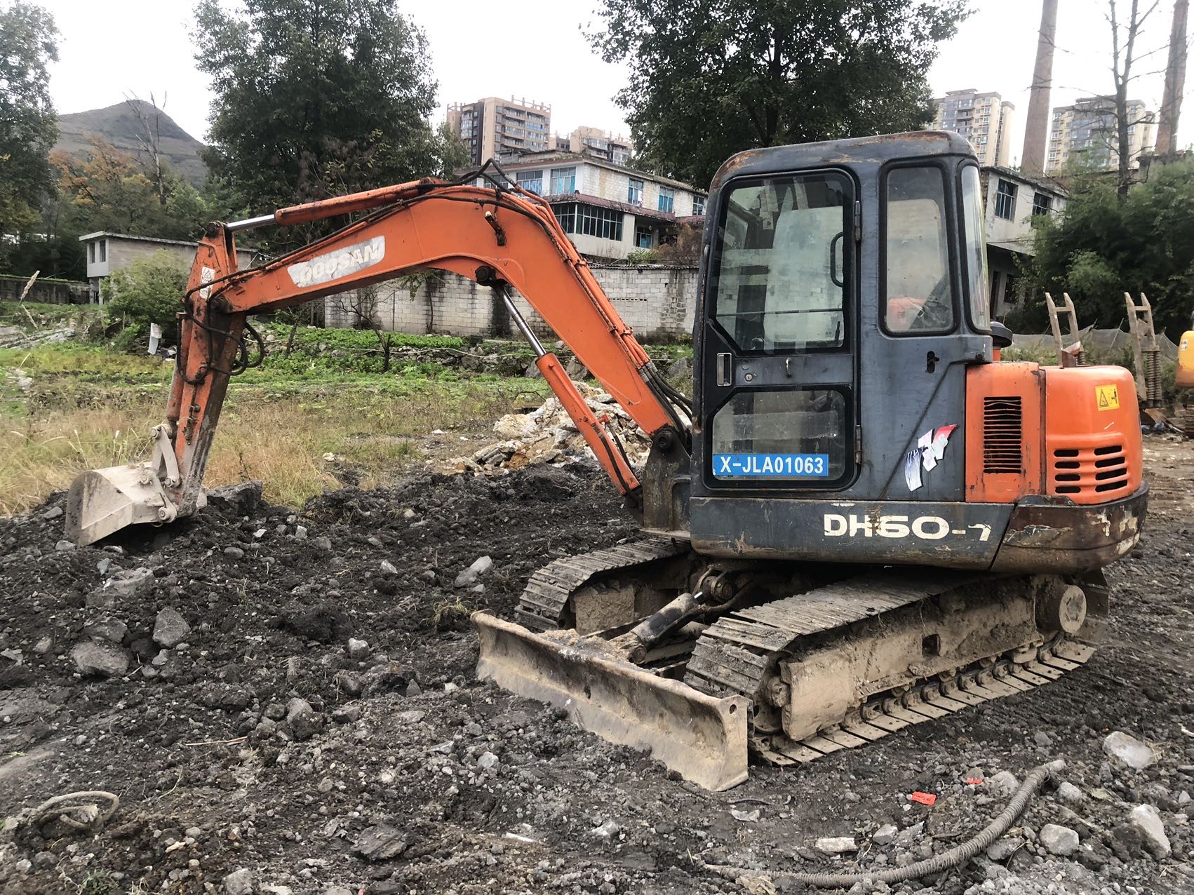 Used Doosan DH60-7 Excavator 2012 Model / 3