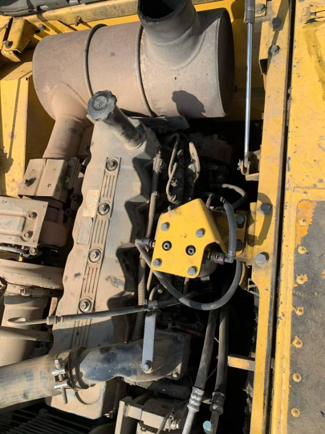 Used Komatsu PC220-8 Excavator 2019 Model / 7